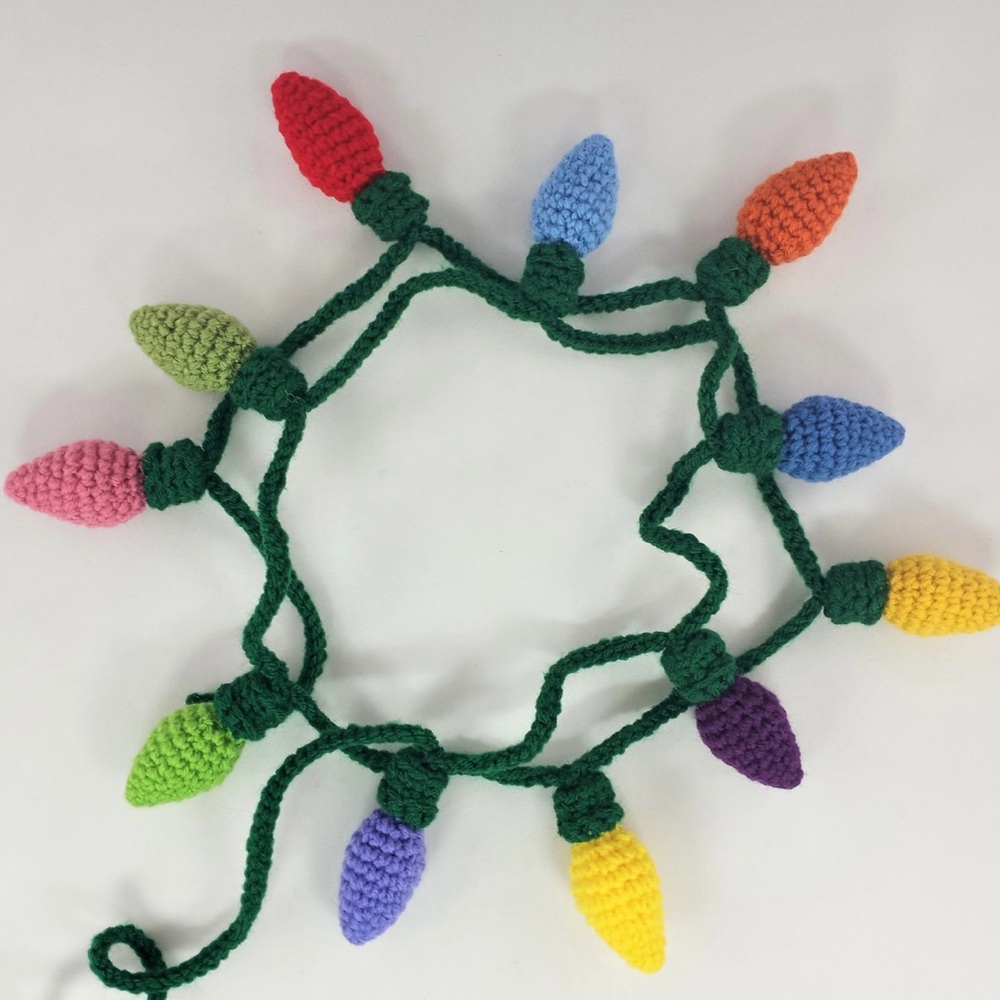 Crochet Christmas String Lights - Picture 4 of 5